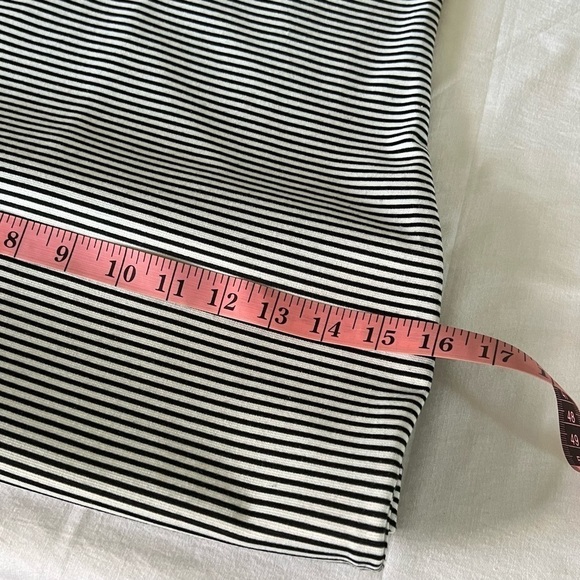 Zara Trafaluc Black and White Striped Bodycon MIDI Sleeveless Dress. Size 28 - Picture 10 of 11